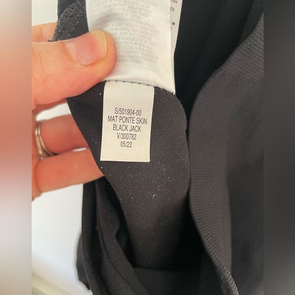 Old Navy Active Maternity Leggings full panel Stevie flare split hem pants large - Picture 9 of 9